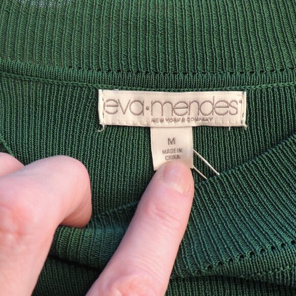 Eva Mendes NY&C Green Knit Midi Dress • Button Shoulder • Belted • Size M - Picture 6 of 7